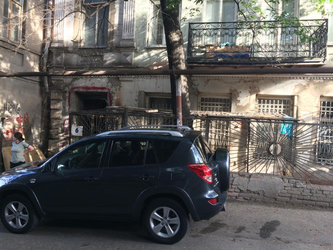 Apartment Ekako Tbilisi Esterno foto