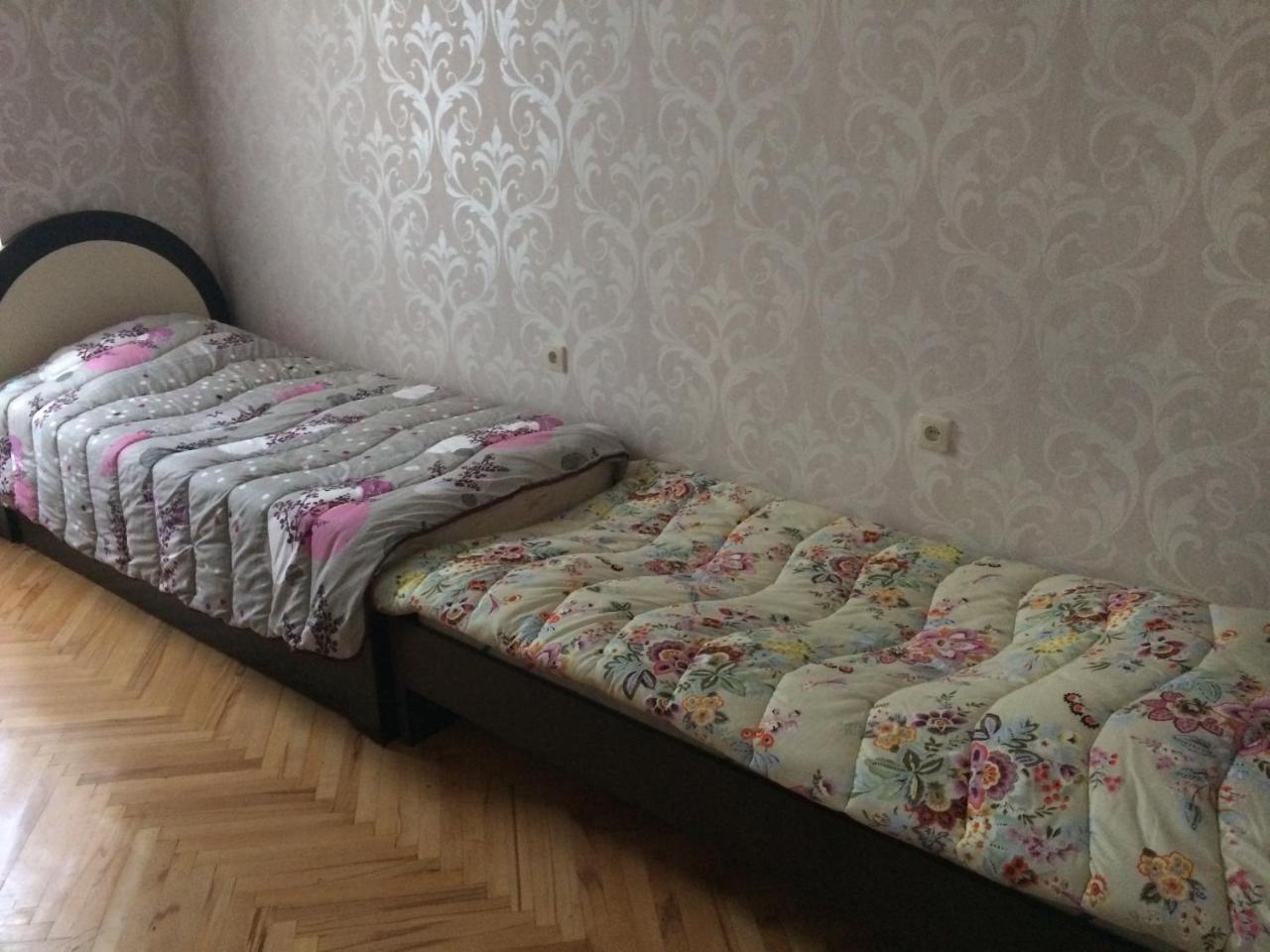 Apartment Ekako Tbilisi Esterno foto